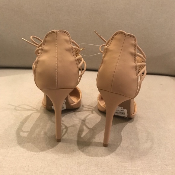 Charlotte Russe beautiful stylish shoes 🌸 - Picture 5 of 7